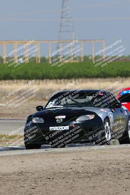 media/Apr-30-2022-CalClub SCCA (Sat) [[98b58ad398]]/Group 2/Race (Grapevine)/